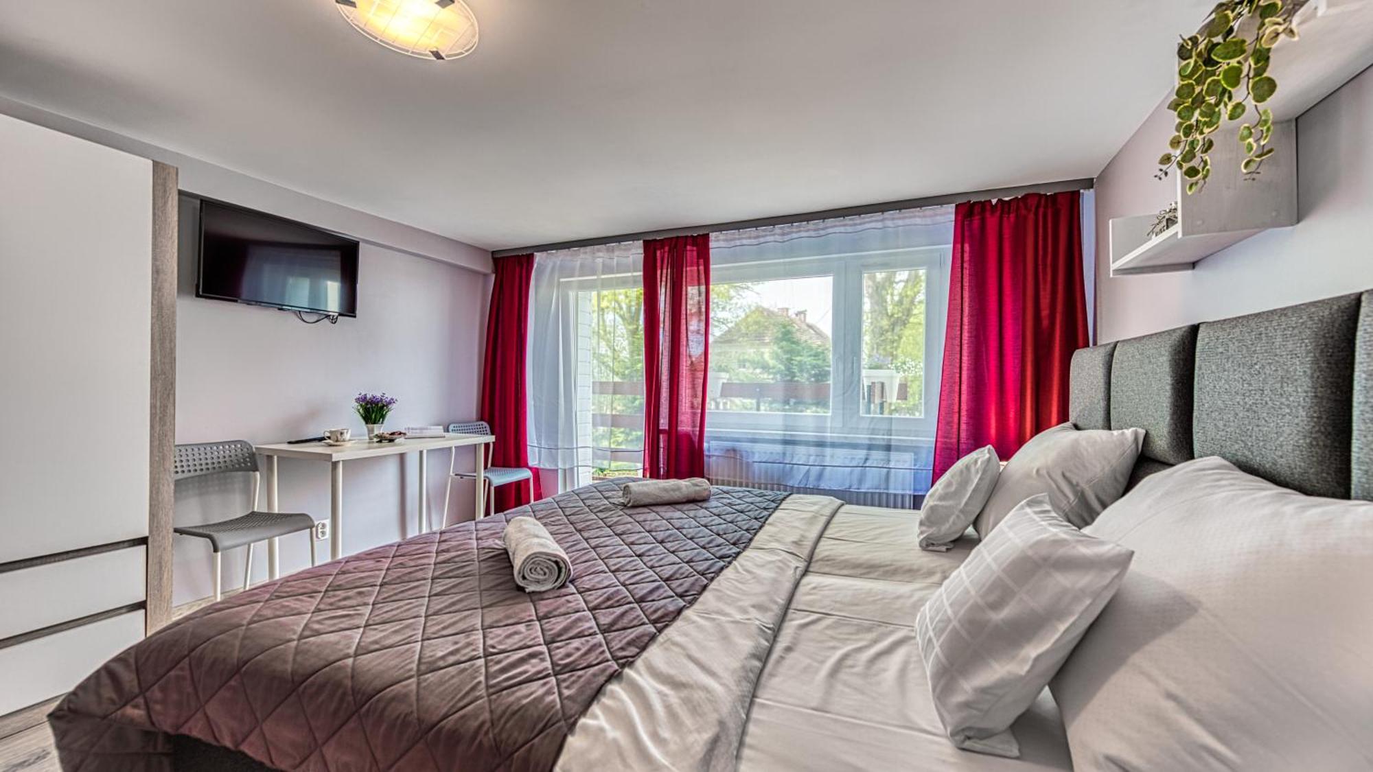 Maja Pokoje Z Widokiem Kameralna Agroturystyka Na Pogorzu Izerskim Z Sauna I Jacuzzi (Adults Only) Mirsk Ngoại thất bức ảnh